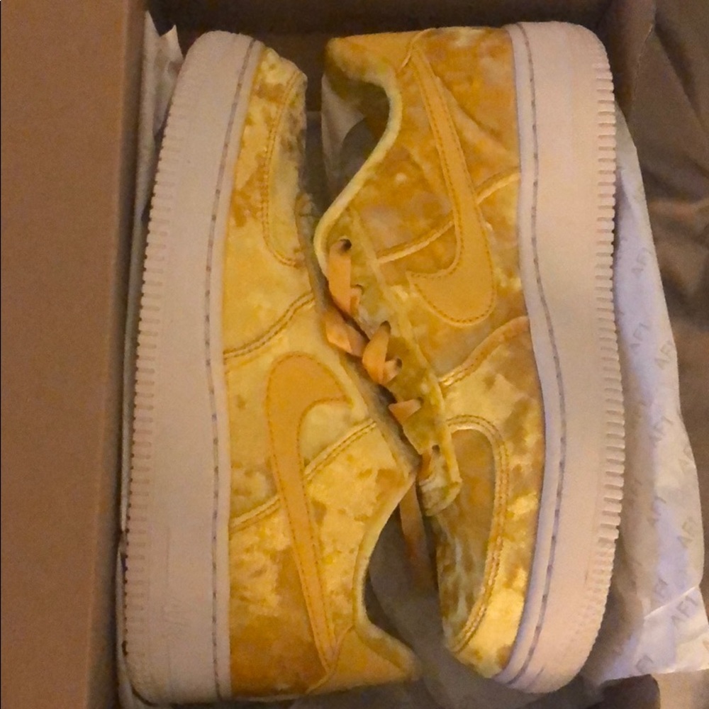 Nike Air Force 1
